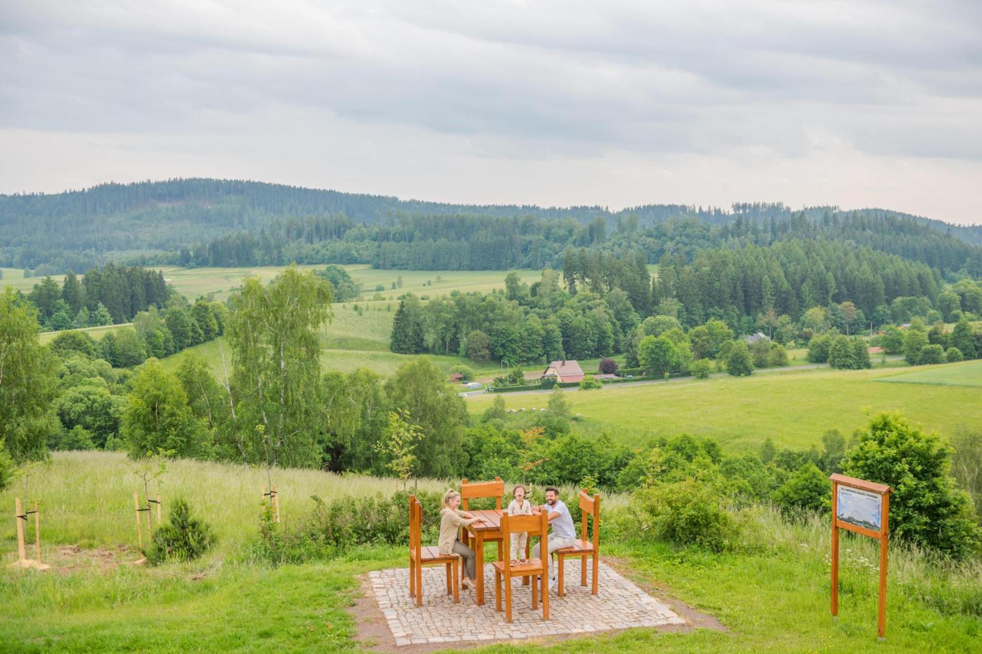 Rajska Polana Domki Premium ,Na Odludziu Z Prywatna Balia Z Jacuzzi I Sauna ,Cisza,Rowery Elektryczne,Gory,Astroprzygoda,- Adrspach, Skalne Miasto, Zamek Ksiaz,Andrzejowka,Karpacz, Sniezka,Janskie Laznie,Pec Mieroszow Dış mekan fotoğraf