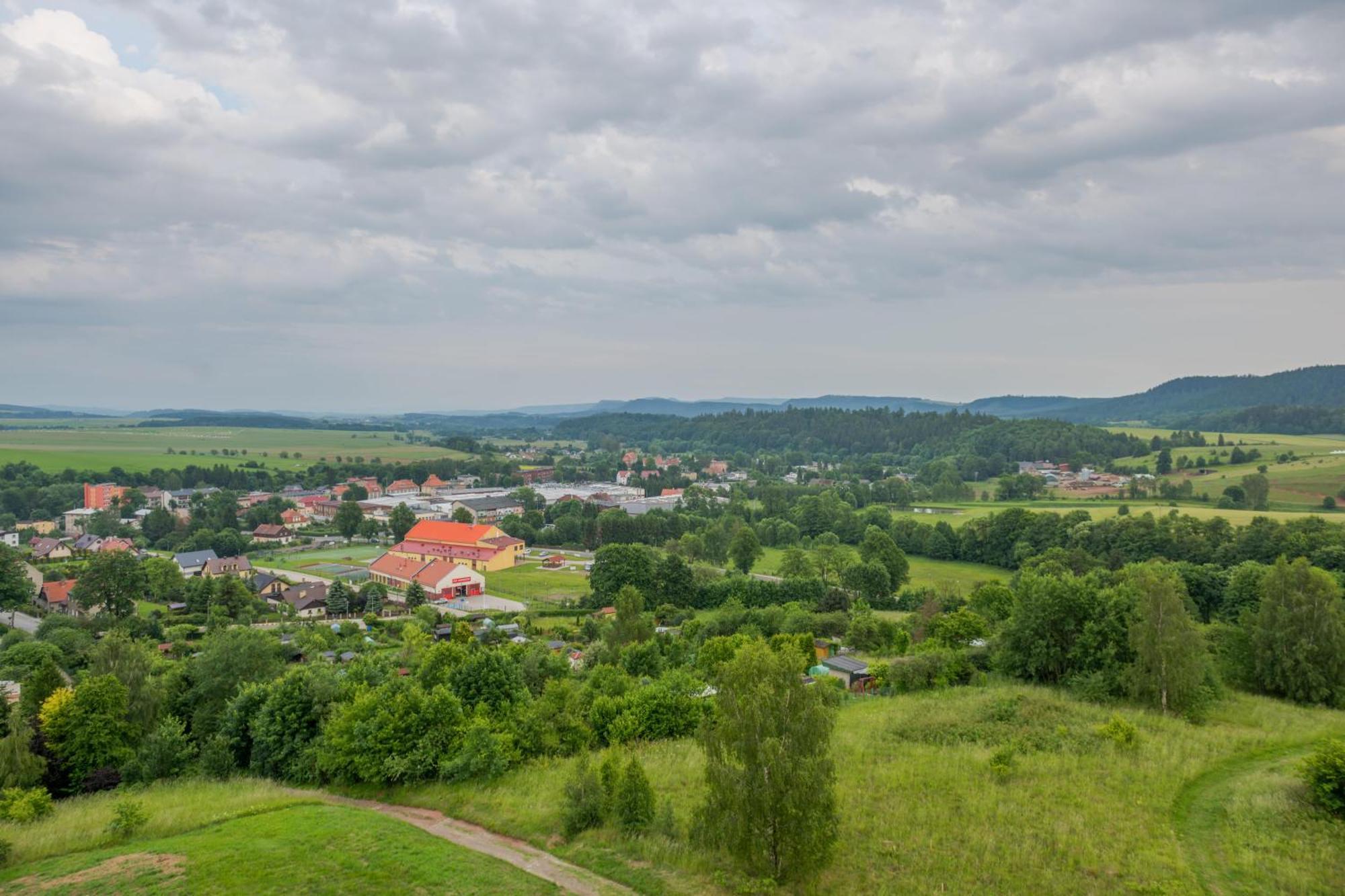 Rajska Polana Domki Premium ,Na Odludziu Z Prywatna Balia Z Jacuzzi I Sauna ,Cisza,Rowery Elektryczne,Gory,Astroprzygoda,- Adrspach, Skalne Miasto, Zamek Ksiaz,Andrzejowka,Karpacz, Sniezka,Janskie Laznie,Pec Mieroszow Dış mekan fotoğraf